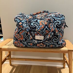 Vera Bradley Weekender Bag in Marrakesh 💙🧡